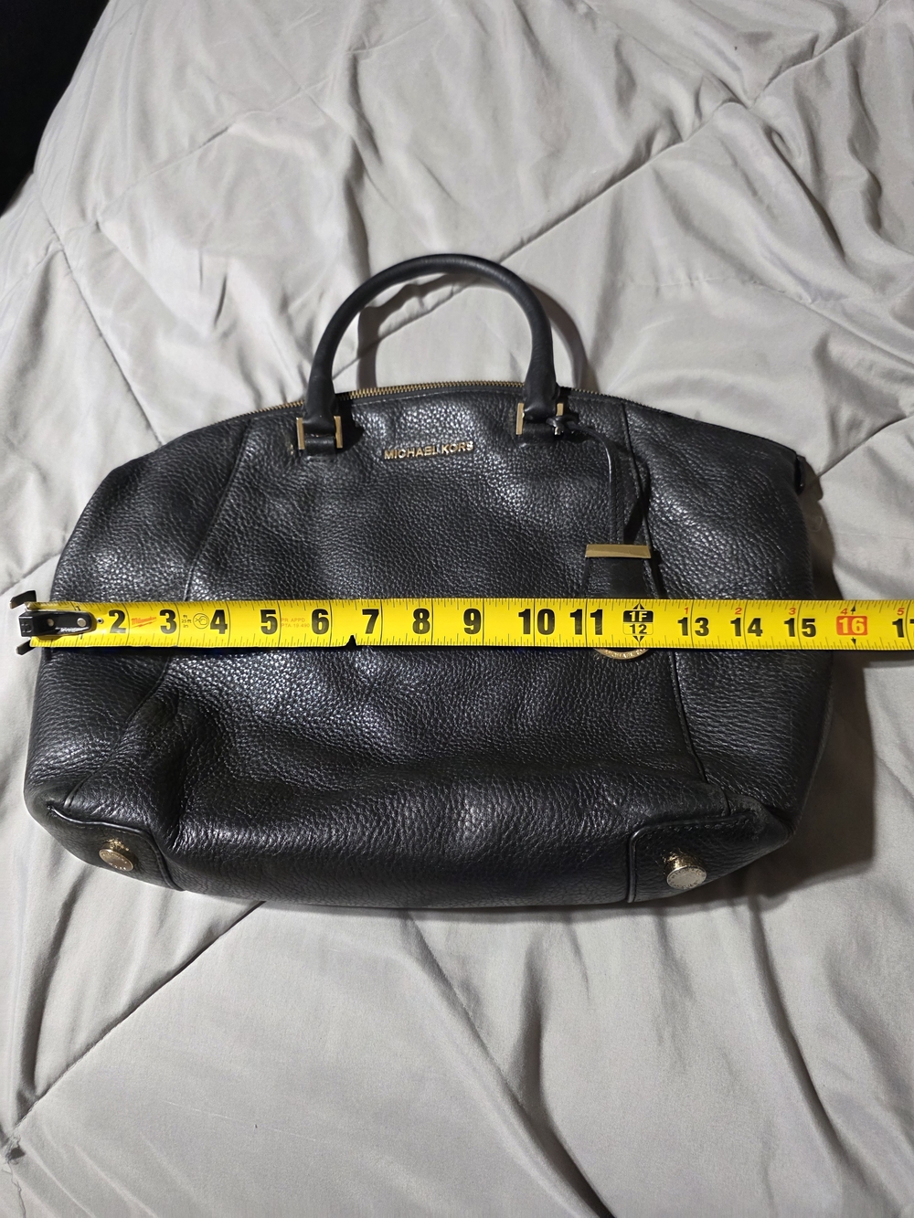 MICHAEL KORS Black Pebbled Leather Large Satchel with Gold Hardware - Picture 4 of 13